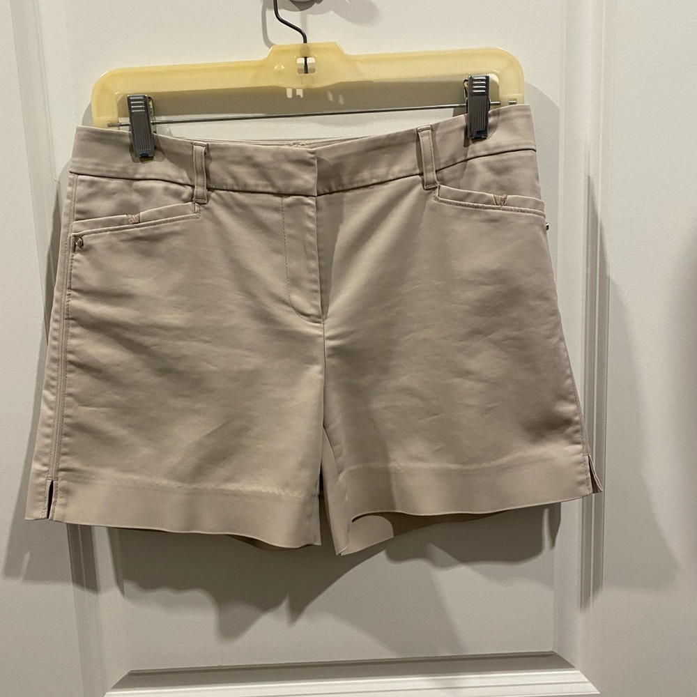 5” short by WHBM EUC